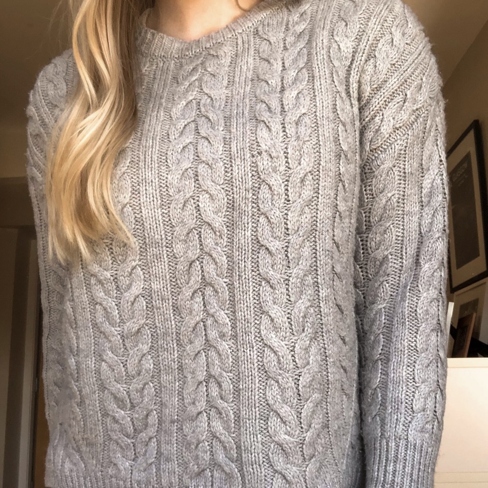 Grey knit sweater